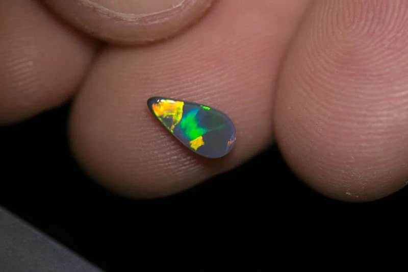 0.51 drop shape dark opal 9x4x2mm - Image 2