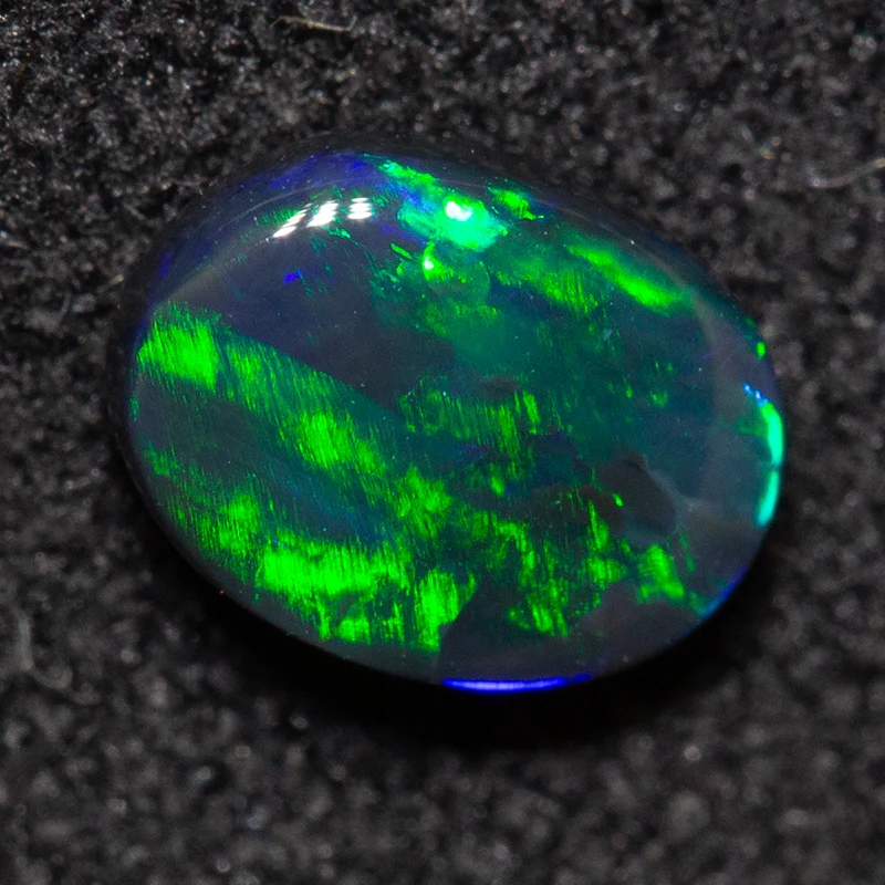 0.52 ct black opal 6.4x4.8x2.5mm - Image 3