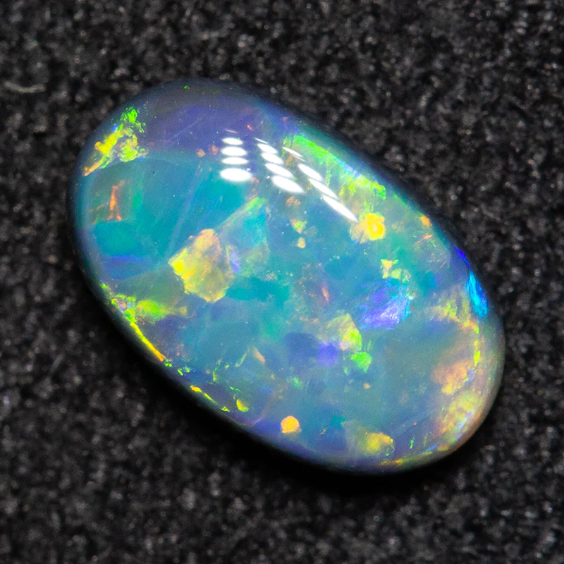 0.52 ct black opal 7x4.5x2.3mm - Image 3
