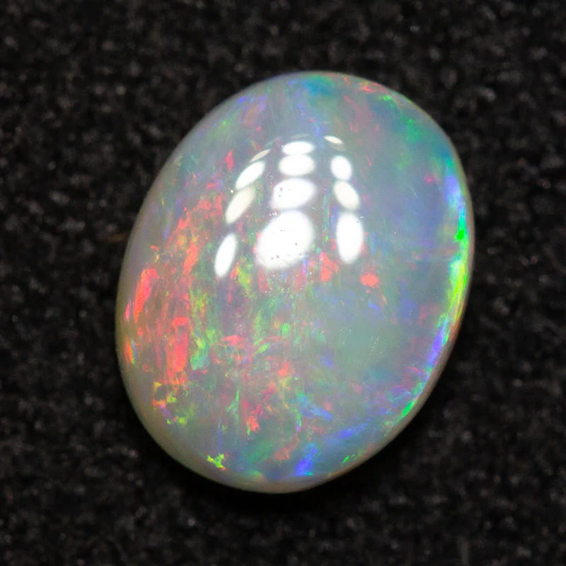 0.52 ct white opal 6.5x5.1x2.4mm - Image 3