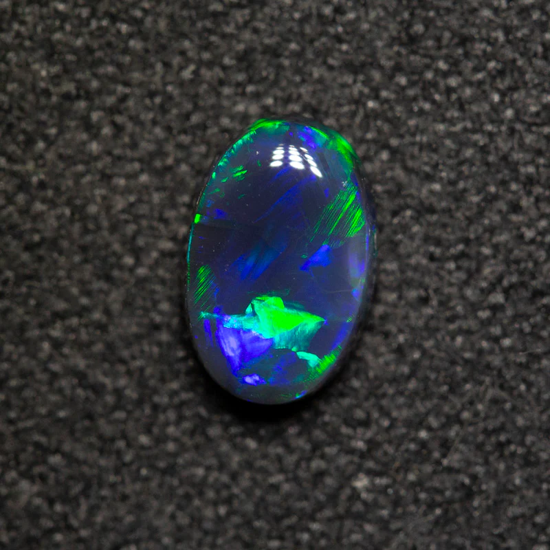0.53 ct black opal 6.5x4.3x2.6mm - Image 2
