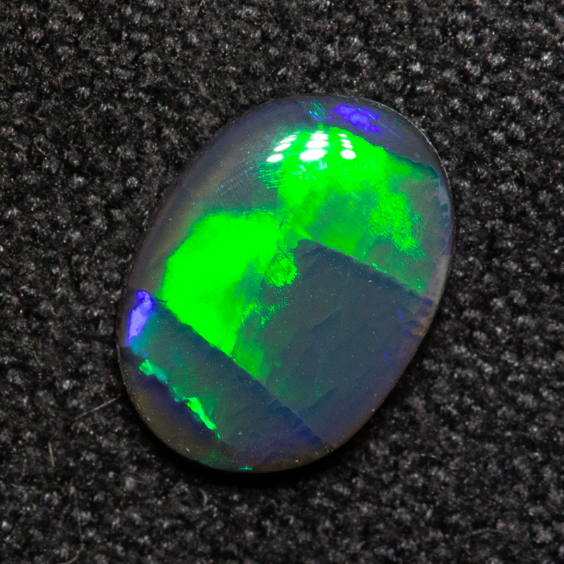 0.53 ct black opal 7.2x5.3x2mm - Image 3