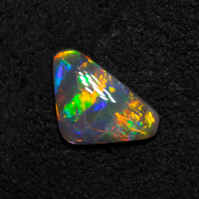 0.53 ct crystal opal 8.4x5.3x2.2mm - Image 2