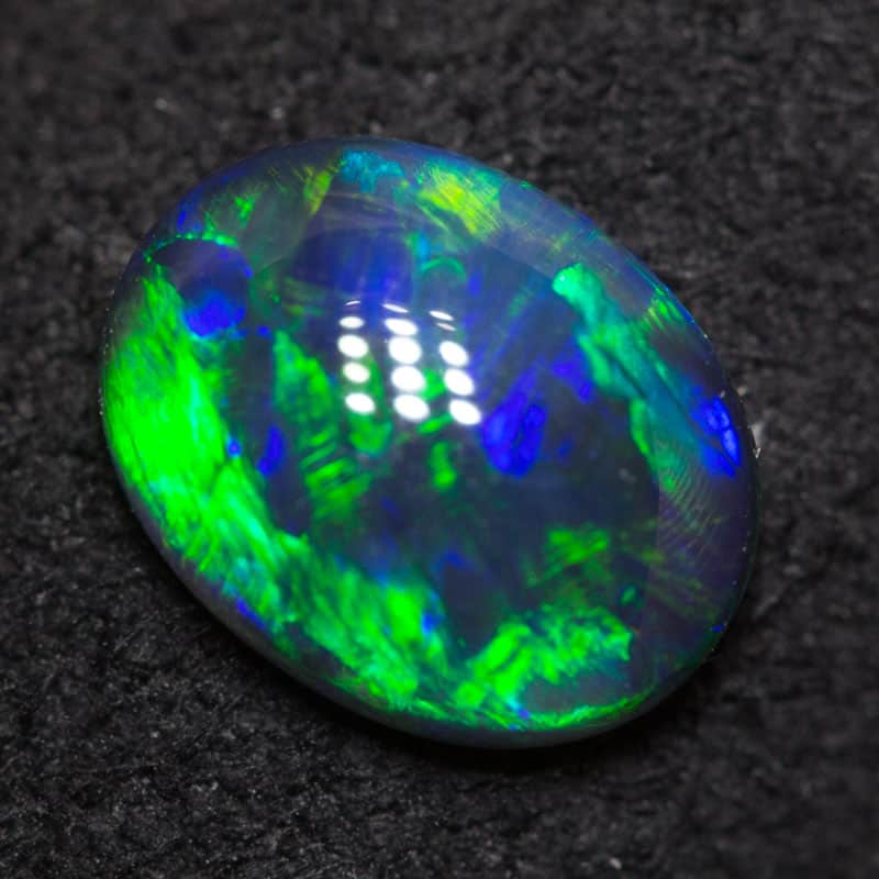 0.55 ct gem black opal 6.8x5.2x2.5mm - Image 2