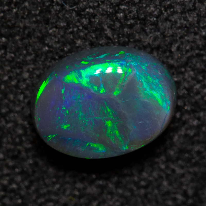 0.56 ct black opal 6.2x4.5x2.7mm - Image 2