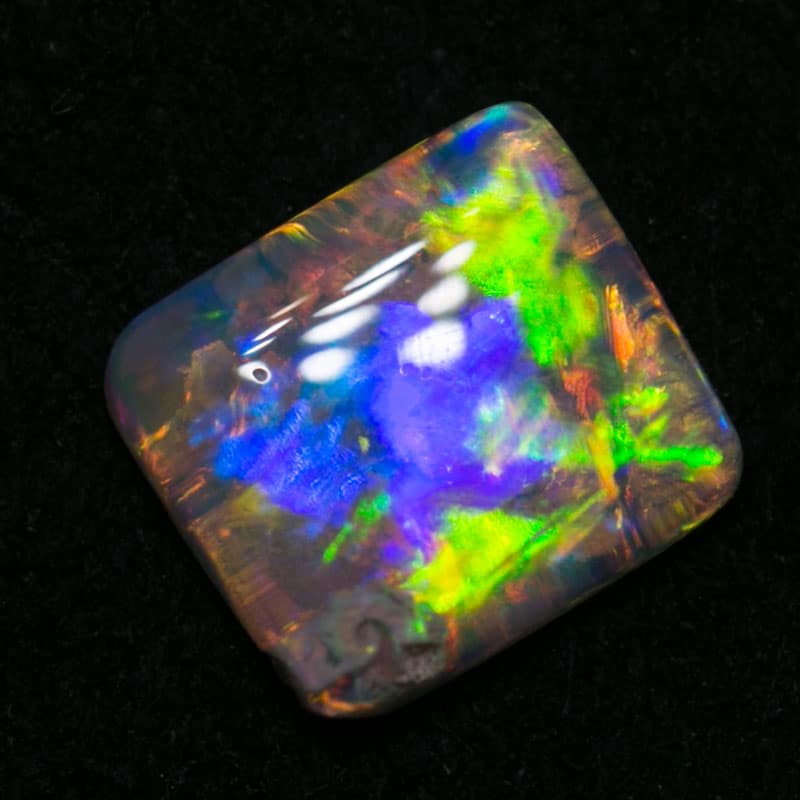 0.57 ct crystal opal 6x5x2mm - Image 2