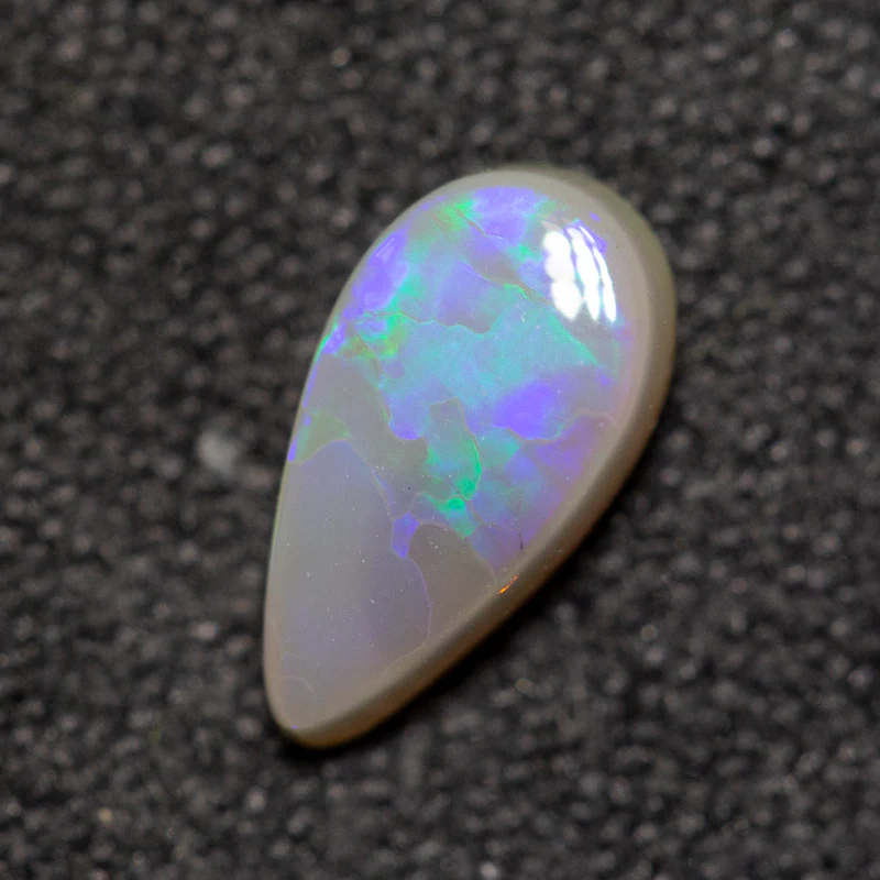 0.57 ct dark opal 8.2x4.4x2.5mm - Image 2