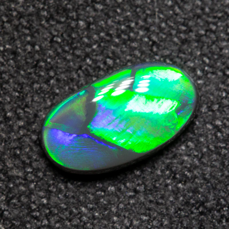 0.59 ct black opal 7.8x4.4x2.6mm - Image 3