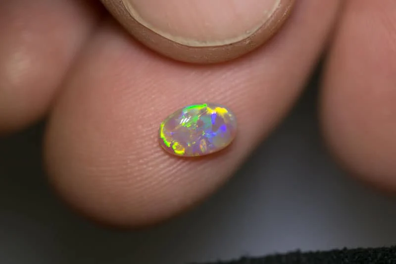 0.59 ct crystal opal 7x4.5x2mm - Image 2