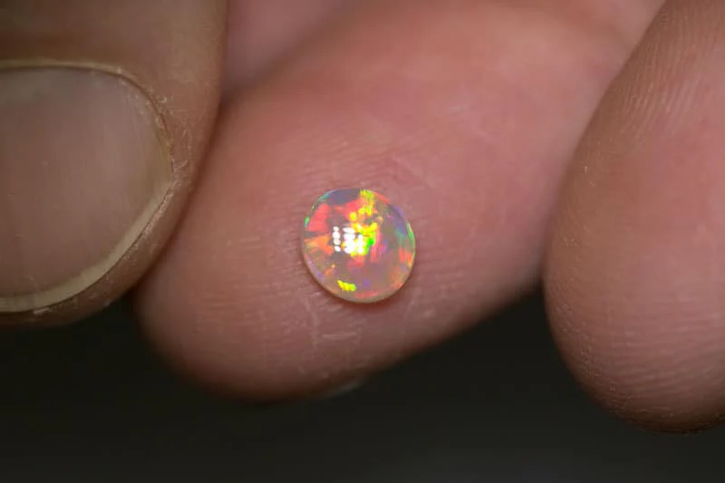 0.59 ct gem crystal opal 6x5x2.5mm - Image 2