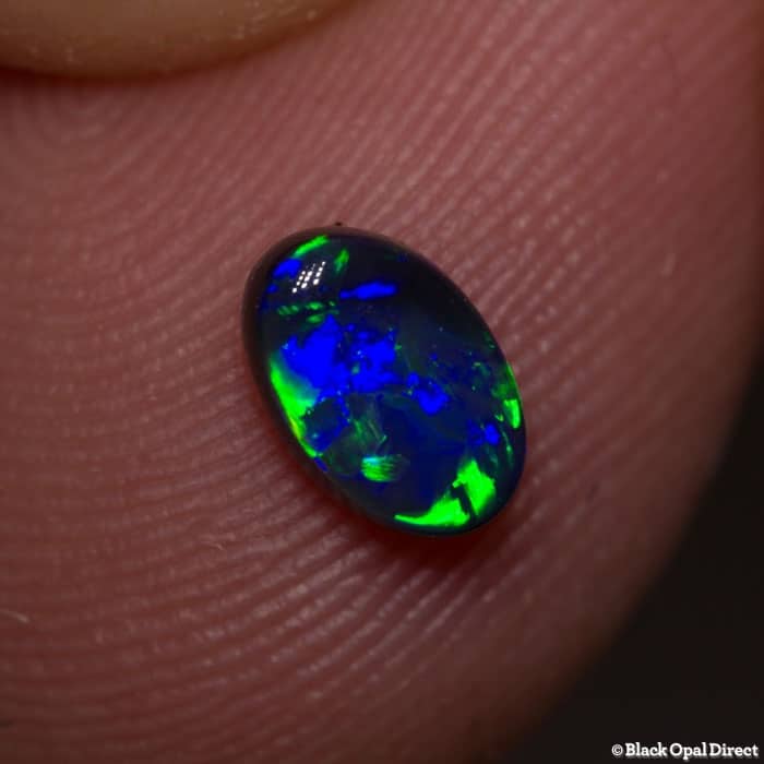 0.60 ct black opal 6.5x4x2mm - Image 3