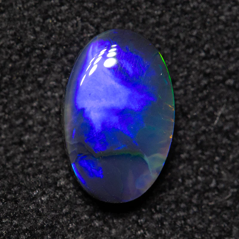 0.60 ct black opal 7.1x4.6x2.5mm - Image 2