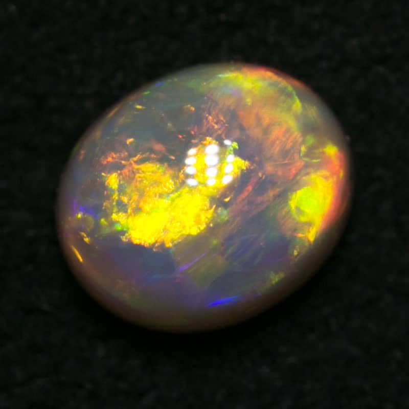 0.61 ct crystal opal 5.5x4.5x3.5mm - Image 2