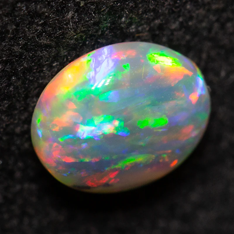 0.61 ct crystal opal 6.2x5.3x2.7mm - Image 2