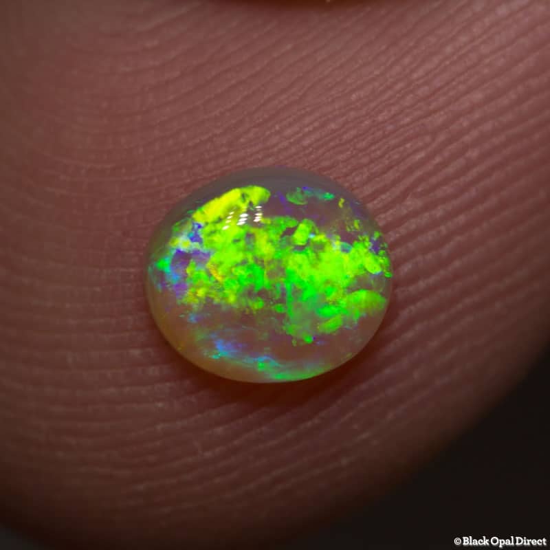 0.61 ct crystal opal 6x5x2.5mm - Image 2