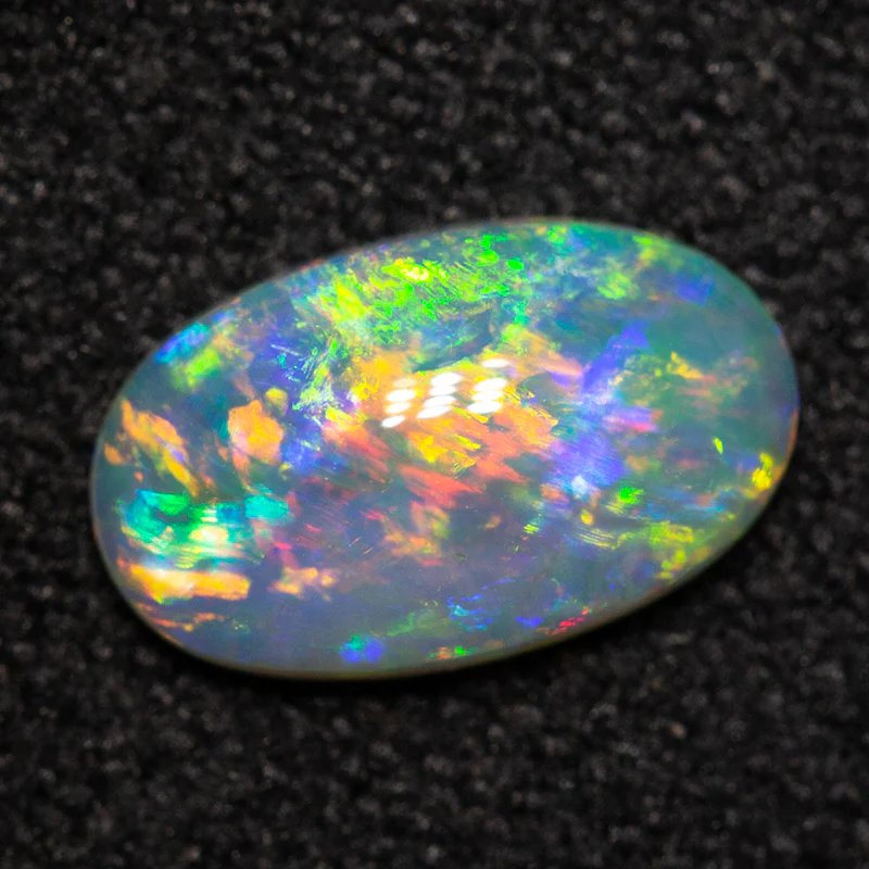 0.61 ct crystal opal 8.5x5.1x2.2mm - Image 2