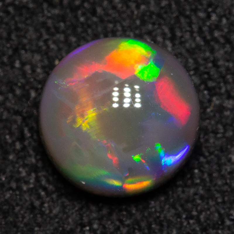 0.62 ct black opal 5.6x5.6x5.2mm - Image 3