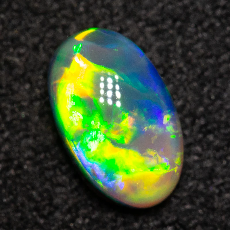 0.62 ct crystal opal 6.9x4.3x3.3mm - Image 2