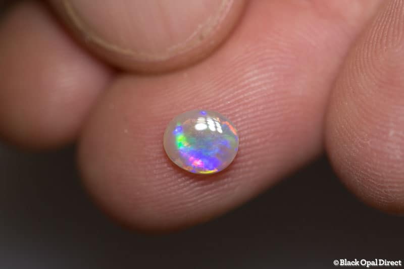 0.62 ct crystal opal cats eye pattern 7x6x2mm - Image 3