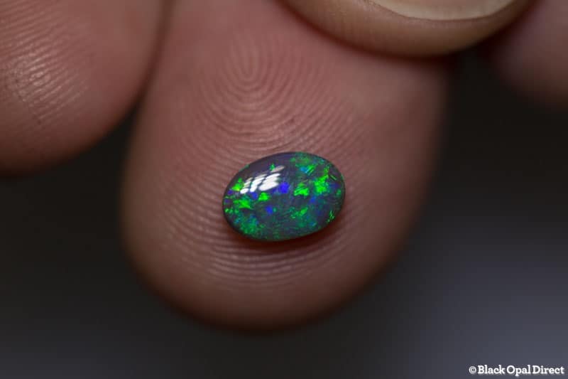 0.62 ct dark opal 7.5x5x2mm - Image 2
