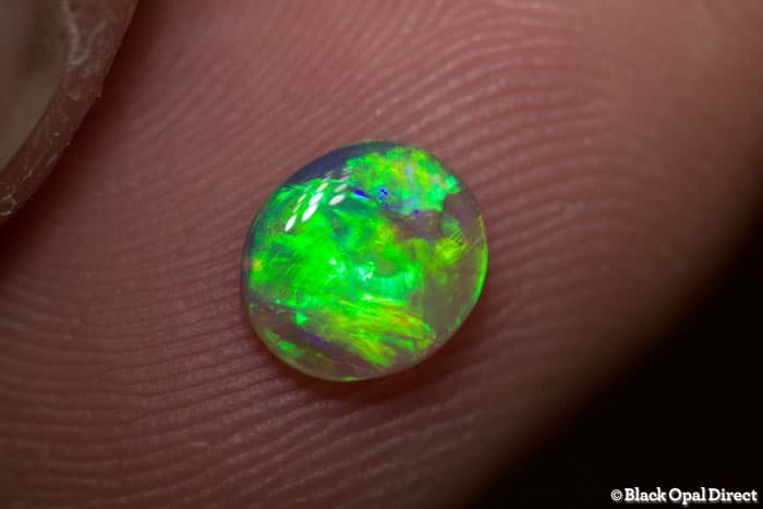 0.62 ct gem creen crystal opal 7x6x2mm - Image 3