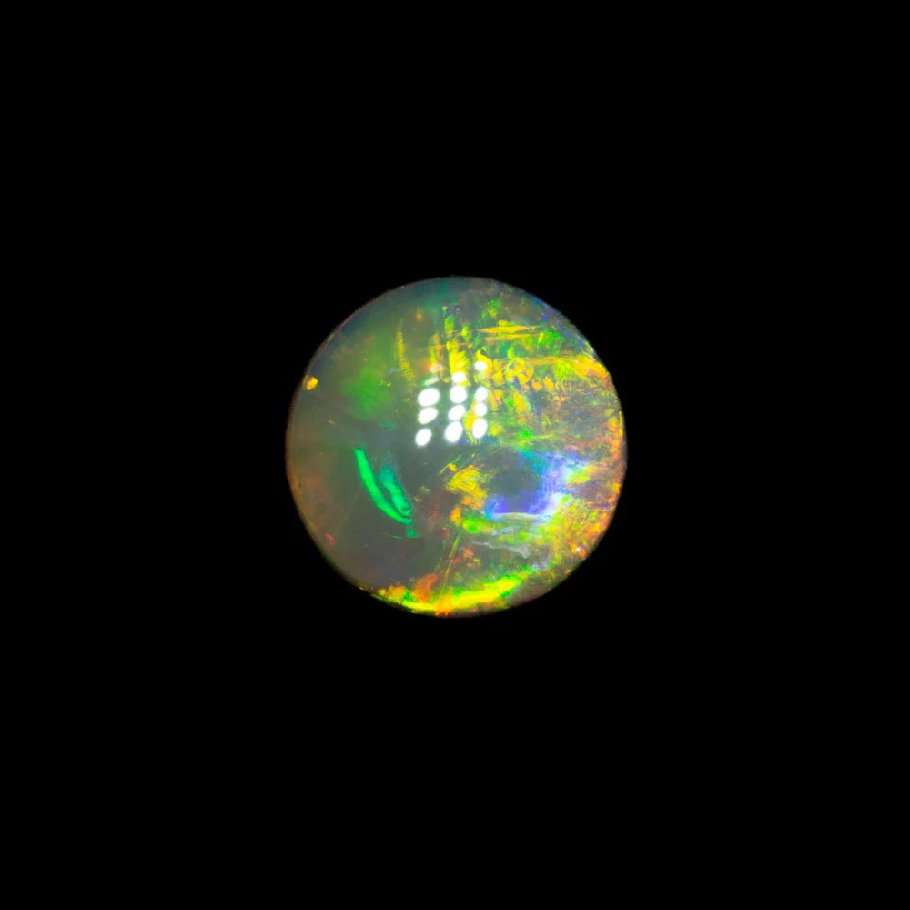 0.63 ct black opal 5.8x5.8x3mm - Image 4