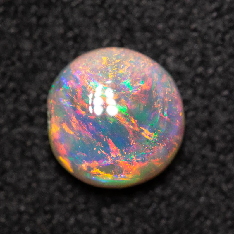0.63 ct dark opal 5.8x5.7x3mm - Image 2