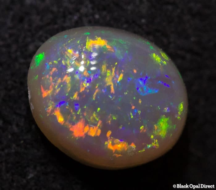 0.63 ct semi black opal 6.5x5x3mm - Image 2