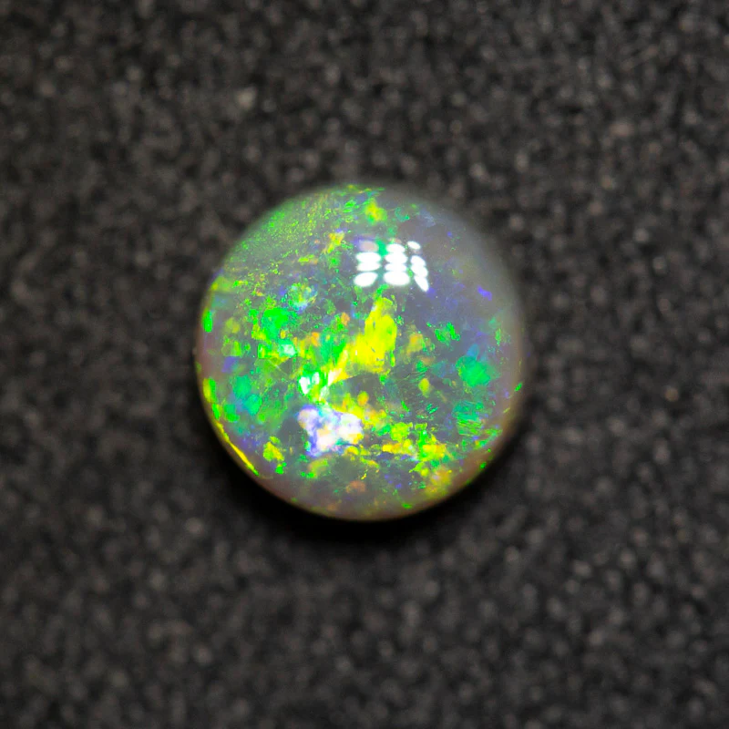0.64 ct dark opal 5.4x5.4x3.1mm - Image 2