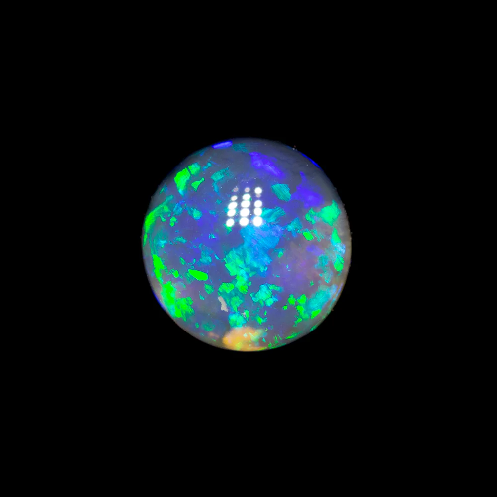 0.65 ct black opal 5.8x5.6x3mm - Image 2