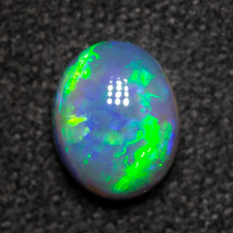 0.65 ct black opal 6.1x5x3.5mm - Image 3