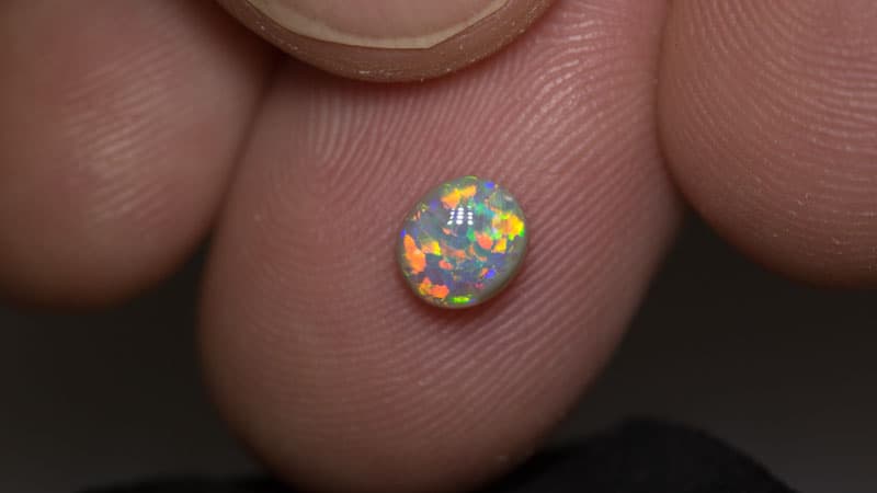 0.65 ct gem crystal opal 6x5x3mm - Image 2