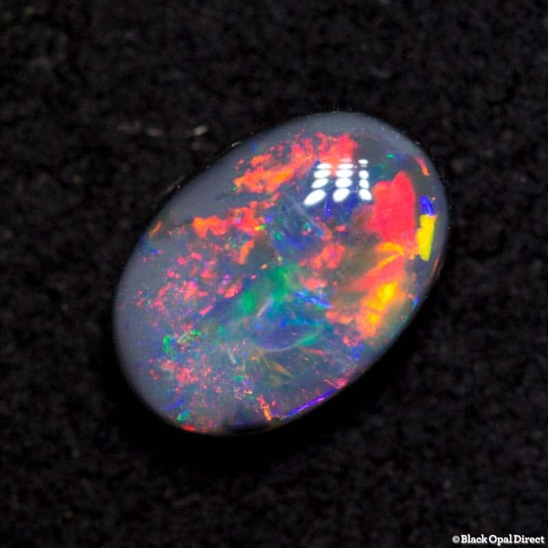 0.66 ct black opal 6.8x4.5x2.9mm - Image 2