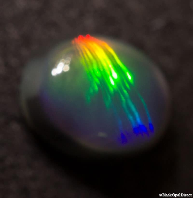 0.66 ct black opal 6x5x3mm - Image 2