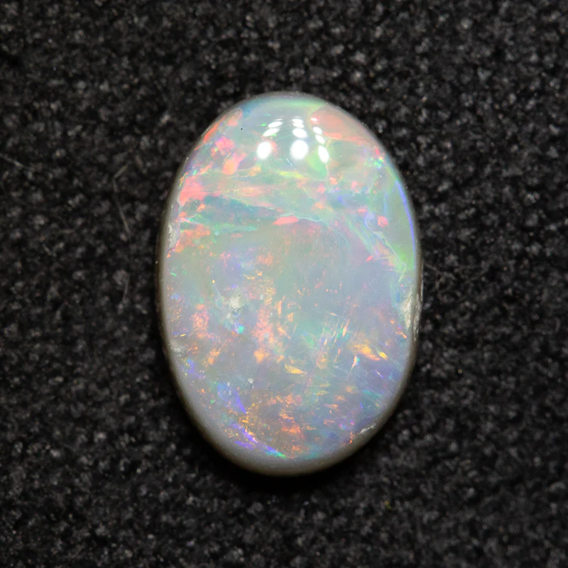 0.66 ct white opal 7.7x5.3x2.5mm - Image 3