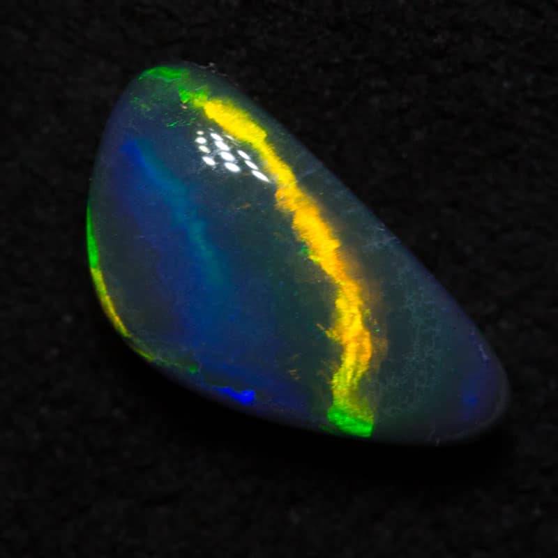 0.67 ct black opal 8x4x3mm - Image 2