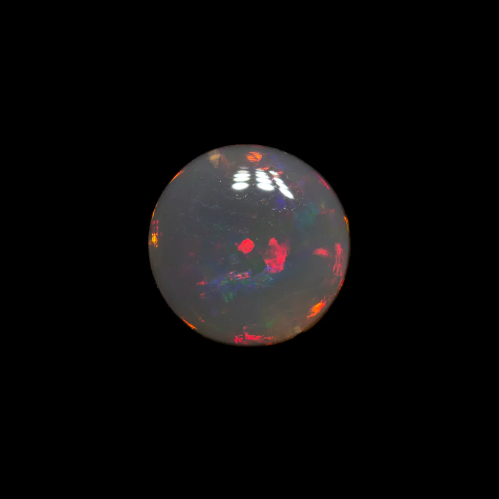 0.68 ct black opal 6x6x2.8mm - Image 2