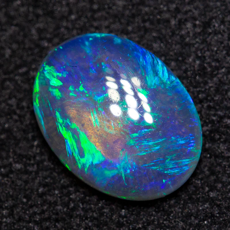 0.68 ct crystal opal treasure box - Image 2