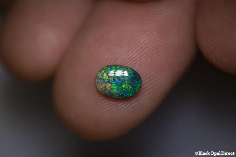 0.69 ct black opal 7.5x5x2mm - Image 2
