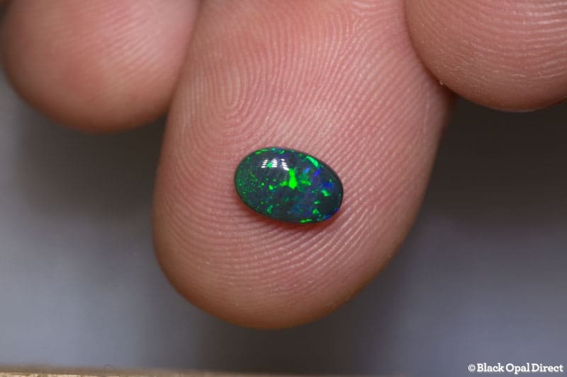 0.70 ct black opal 7x5x2mm - Image 2
