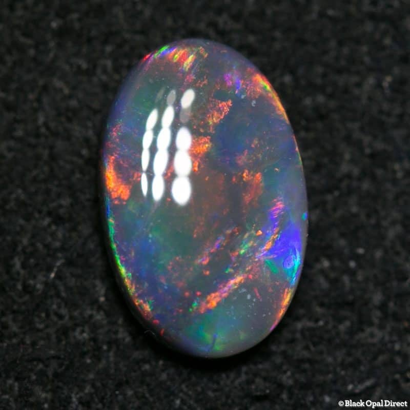0.71 ct black opal 8x5x2.5mm - Image 2