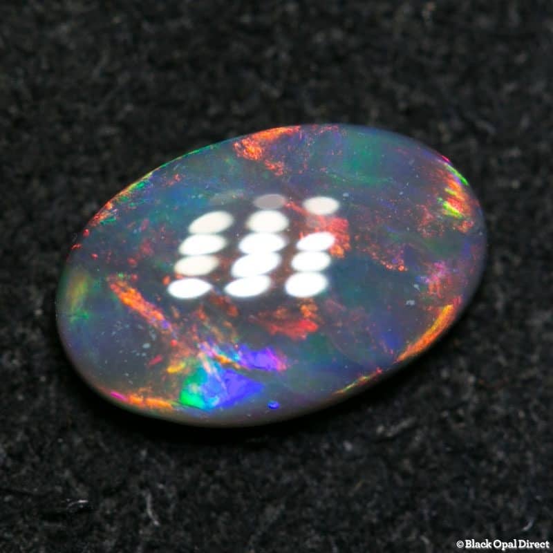 0.71 ct black opal 8x5x2.5mm - Image 3