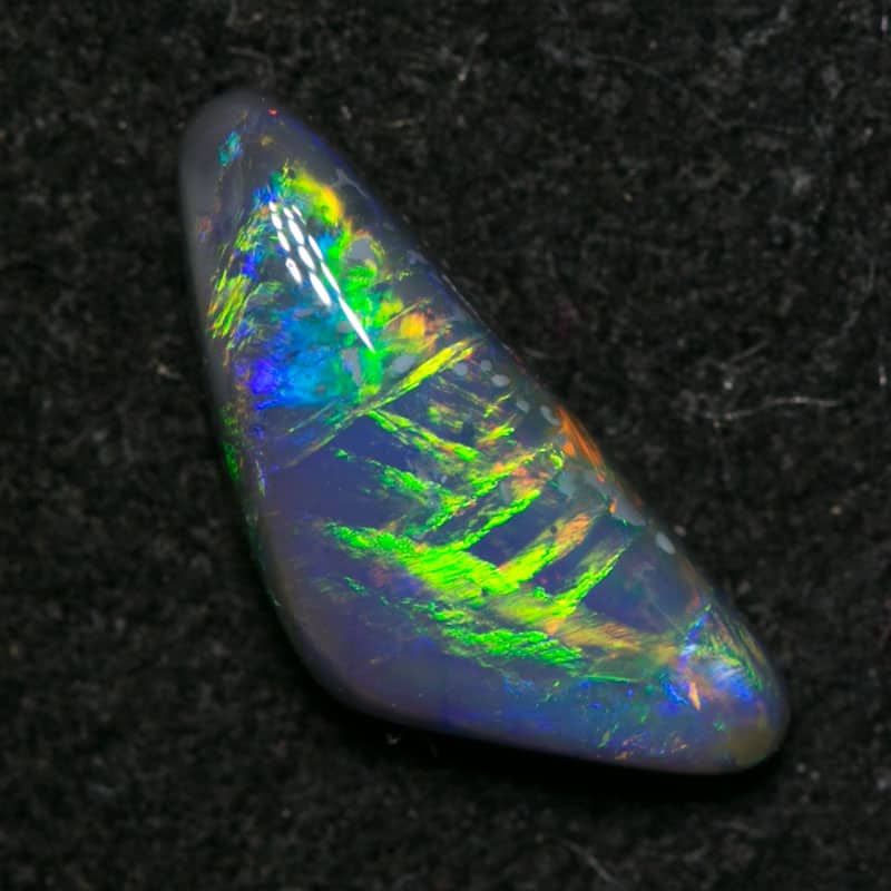 0.72 ct black opal 10x4x3mm - Image 2