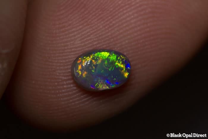 0.72 ct dark opal 7x5x3mm - Image 2