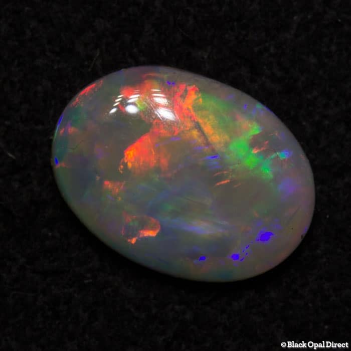 0.73 ct white opal 8x6x2mm - Image 2