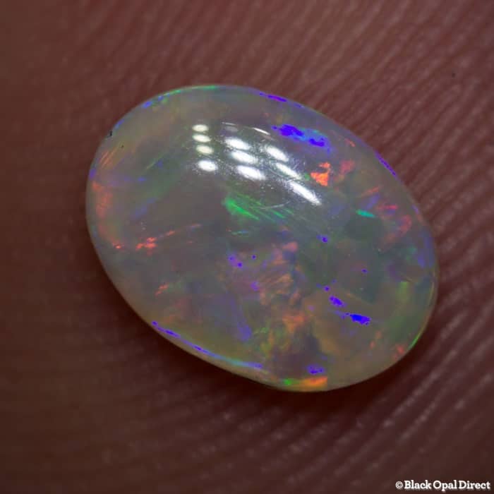 0.73 ct white opal 8x6x2mm - Image 3