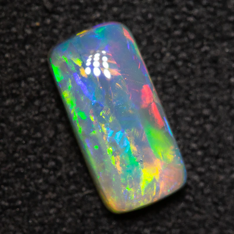 0.75 ct crystal opal 8.2x4.1x2.6mm - Image 2