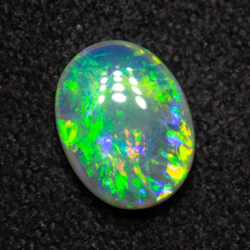 0.75 ct double-sided crystal opal 7.2x5.6x2.8mm - Image 4
