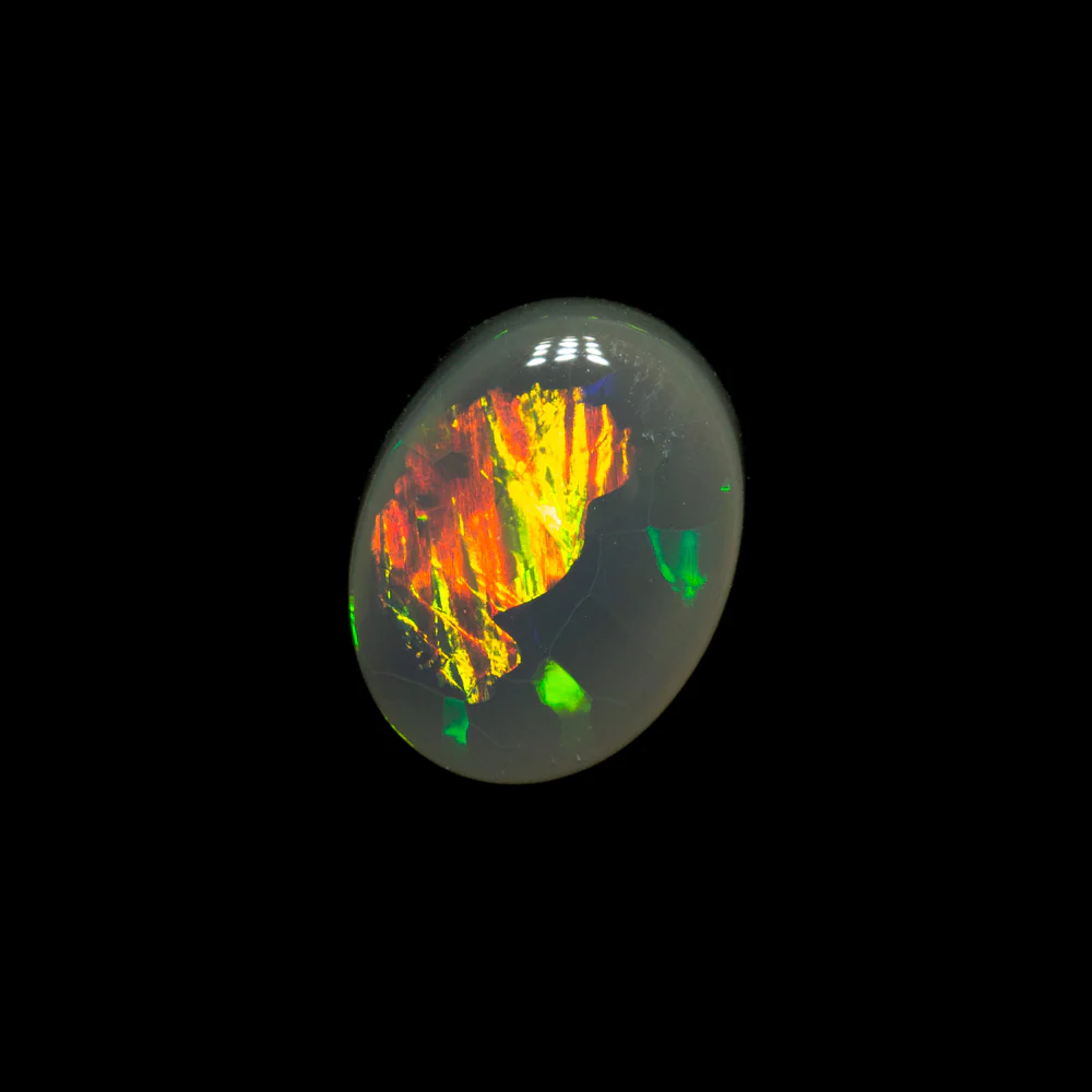 0.77 ct black opal 7.2x5.6x2.7mm - Image 2