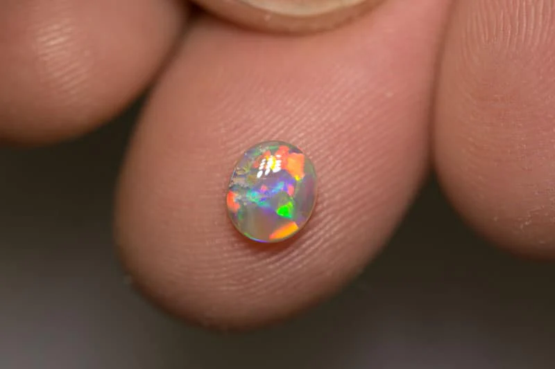 0.77 ct crystal opal 7x6x3mm - Image 3